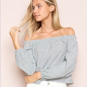 Brandy Melville off the shoulder top